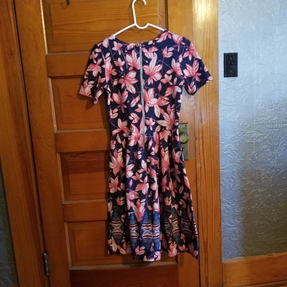 LuLaRoe Amelia. Blue background w/pink flowers. M. - Picture 4 of 4